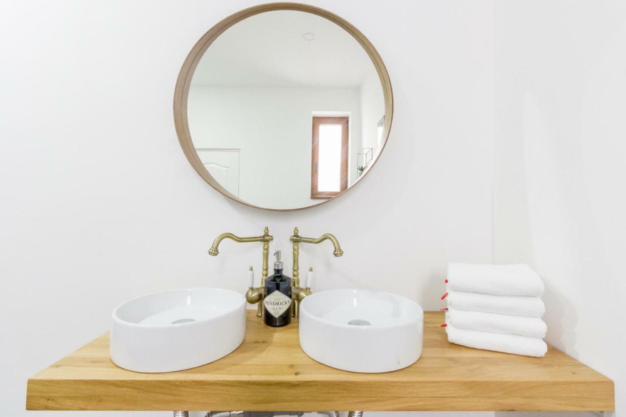 City Chic 3 Bedroom Apartment Cluj-Napoca Ngoại thất bức ảnh